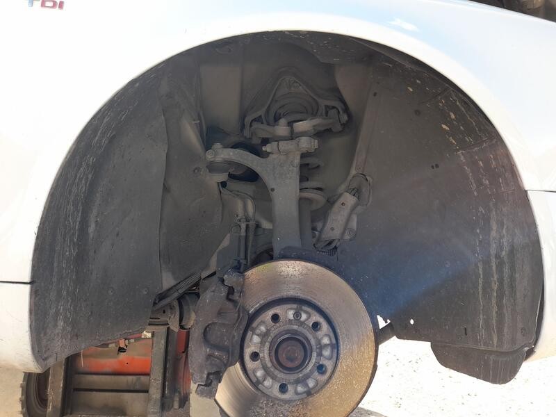 Recambio de plastico pase rueda del. dch. para seat exeo (3r2) 2.0 tdi referencia OEM IAM 8E0821172F  