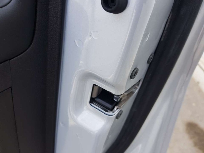 Recambio de cerradura puerta delantera derecha para jeep compass ii busines 4x2 referencia OEM IAM 0052139900  