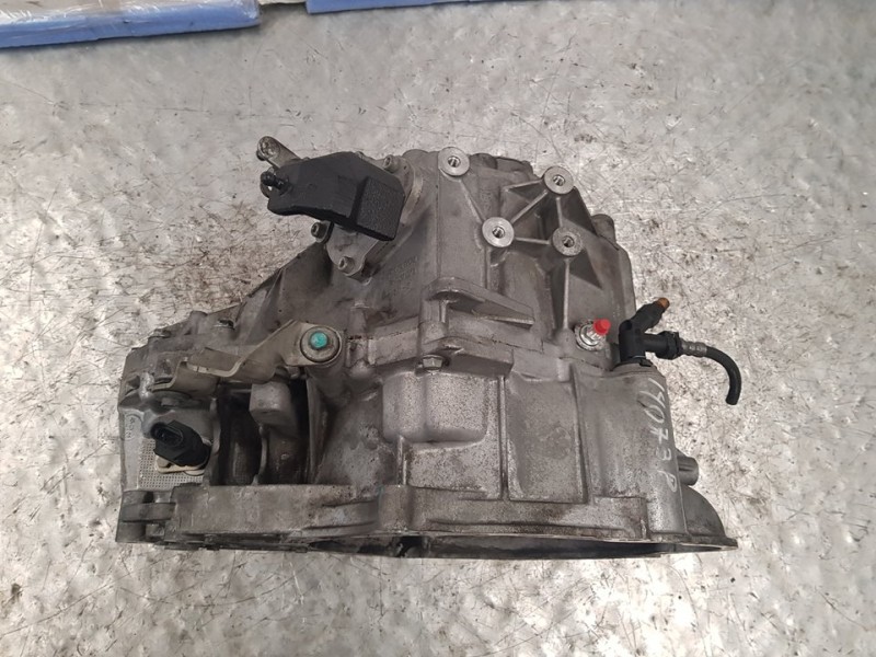 Recambio de caja cambios para chevrolet cruze lt referencia OEM IAM BR012598 BSW3261 5VELOCIDADES