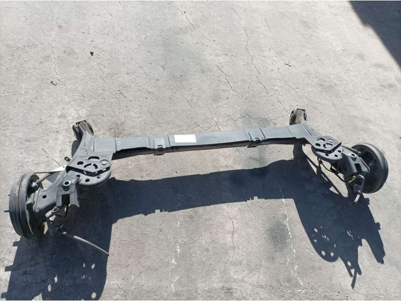 Recambio de puente trasero para hyundai i20 essence referencia OEM IAM 55100C8000  TAMBOR