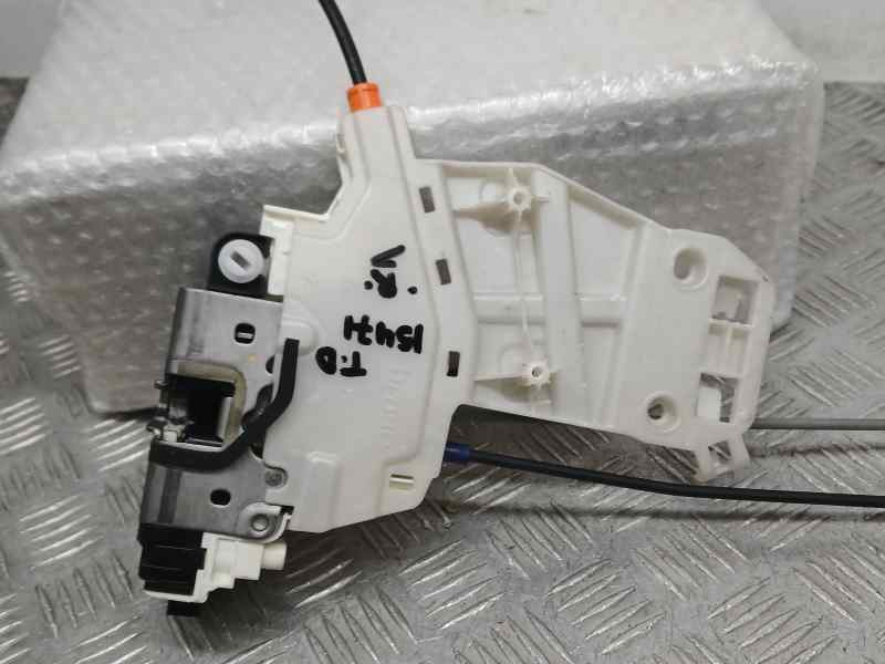 Recambio de cerradura puerta trasera derecha para jeep compass ii busines 4x2 referencia OEM IAM 52139906  