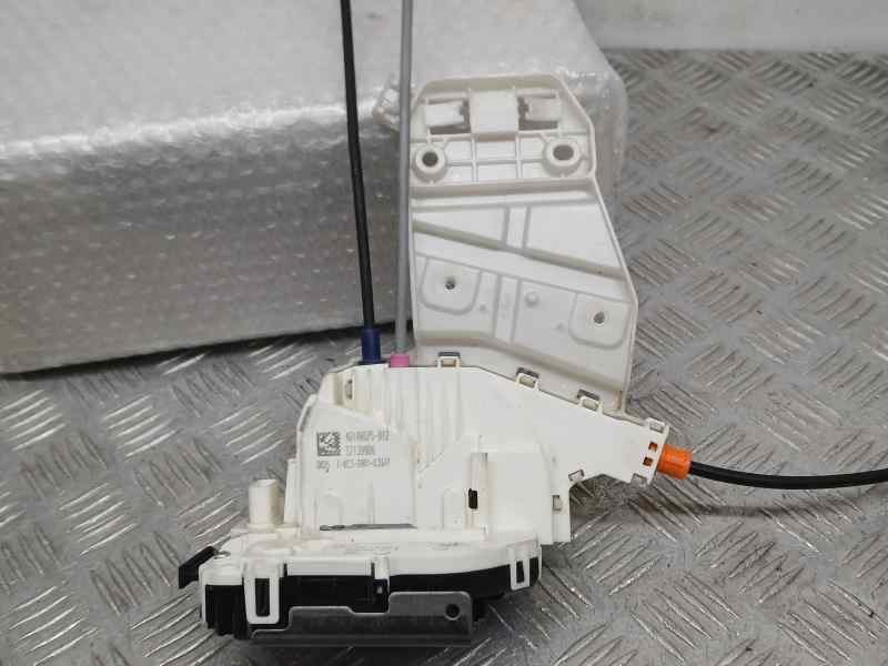 Recambio de cerradura puerta trasera derecha para jeep compass ii busines 4x2 referencia OEM IAM 52139906  
