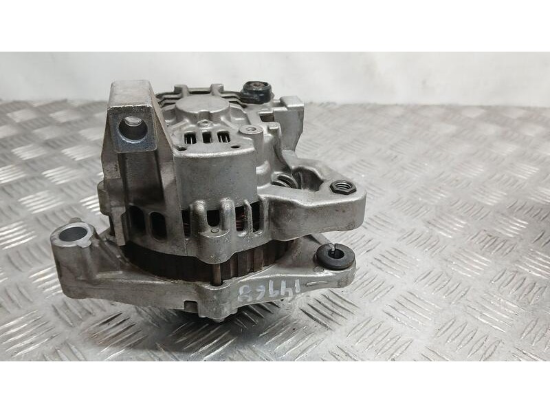 Recambio de alternador para ford fiesta berlina ghia referencia OEM IAM 97MF10300AA MITSUBISHI A005TA2591