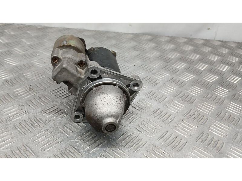 Recambio de motor arranque para ford fiesta berlina ghia referencia OEM IAM 96FB11000KC BOSCH 0001107043