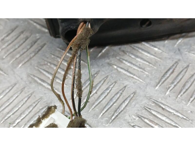 Recambio de retrovisor izquierdo para ford ka (ccu) titanium referencia OEM IAM BS51-17683-AB5YYW ELECTRICO 5 CABLES 