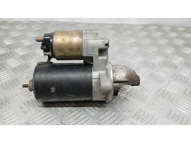 Recambio de motor arranque para ford fiesta berlina ghia referencia OEM IAM 96FB11000KC BOSCH 0001107043