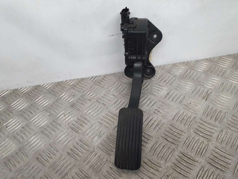 Recambio de potenciometro pedal para kia cee´d drive referencia OEM IAM 327002R300 110128J0127 