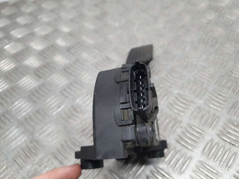 Recambio de potenciometro pedal para kia cee´d drive referencia OEM IAM 327002R300 110128J0127 