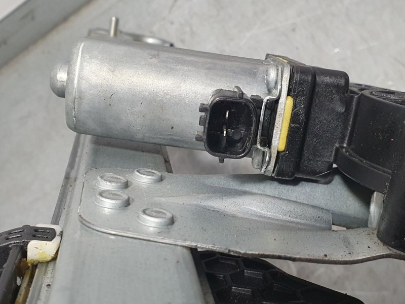 Recambio de elevalunas delantero izquierdo para dacia sandero sl audacia referencia OEM IAM 807213282R 275620 MAGNA ELECTRICO 2 