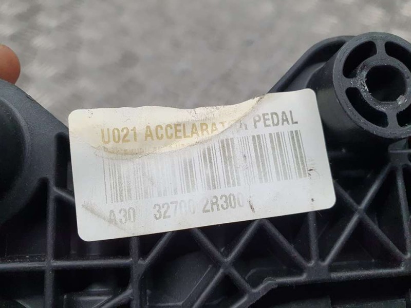 Recambio de potenciometro pedal para kia cee´d drive referencia OEM IAM 327002R300 110128J0127 