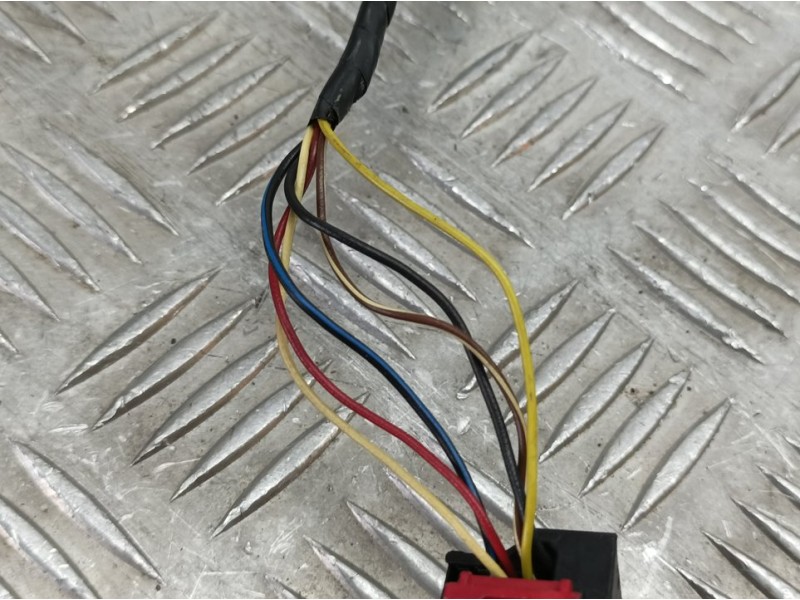 Recambio de retrovisor izquierdo para audi a3 sportback (8p) 1.4 tfsi ambiente referencia OEM IAM 8P1858531EB  ELECTRICO 6 CABLE