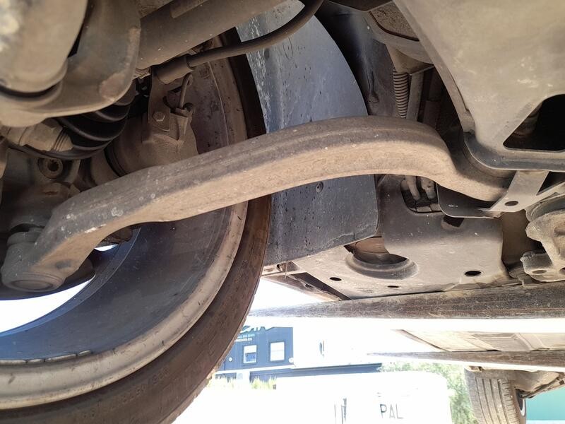 Recambio de brazo suspension inferior delantero derecho para seat exeo (3r2) 2.0 tdi referencia OEM IAM 8E0407693A INFERIOR 