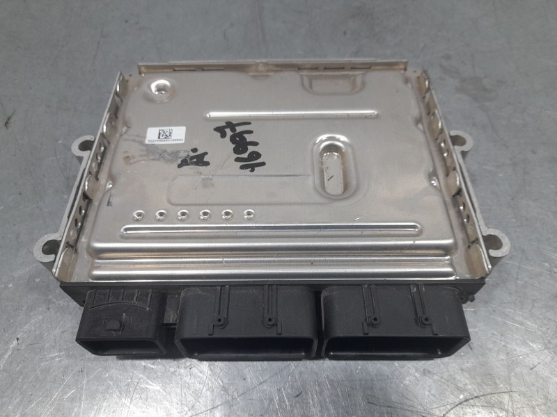 Recambio de centralita motor uce para fiat talento furgoneta (296_) 1.6 d referencia OEM IAM 1039T40823 0281036122 BOSCH