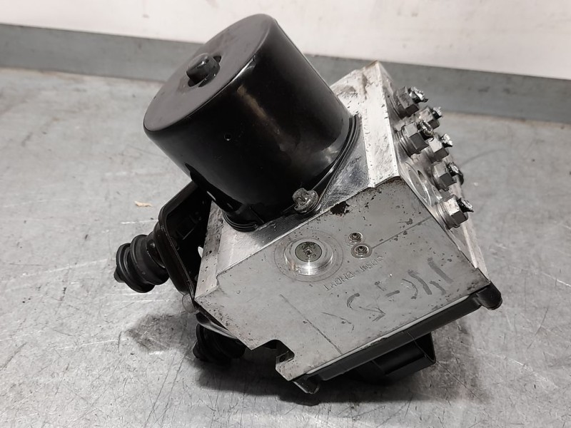 Recambio de abs para volkswagen passat berlina (3c2) edition referencia OEM IAM 3C0614109  