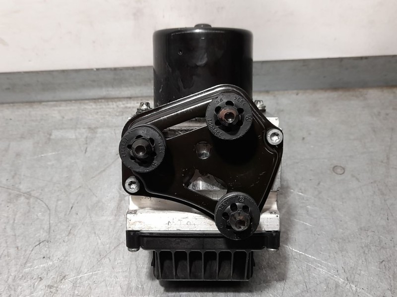 Recambio de abs para volkswagen passat berlina (3c2) edition referencia OEM IAM 3C0614109  