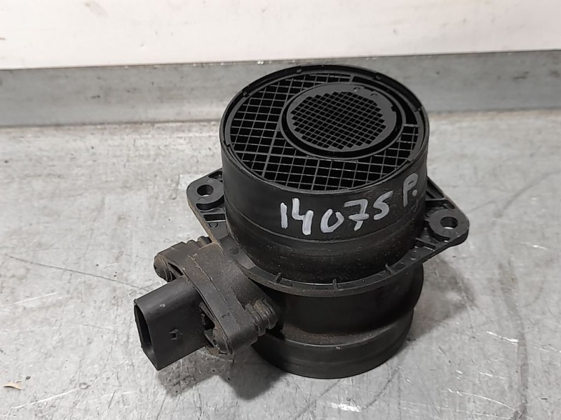 Recambio de caudalimetro para volkswagen passat berlina (3c2) edition referencia OEM IAM 074906461B 0281002461 BOSCH