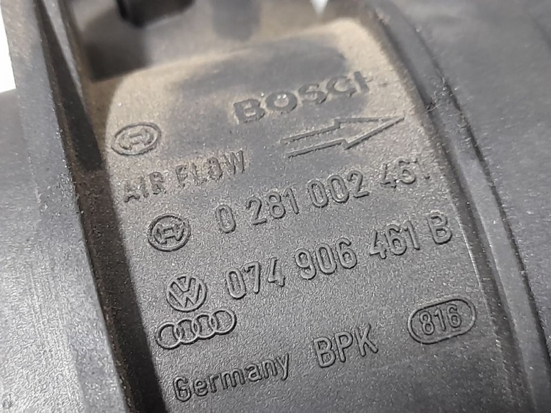 Recambio de caudalimetro para volkswagen passat berlina (3c2) edition referencia OEM IAM 074906461B 0281002461 BOSCH