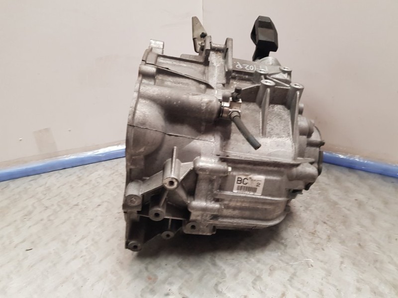 Recambio de caja cambios para chevrolet epica lt referencia OEM IAM BW3421 BC008517 5VELOCIDADES