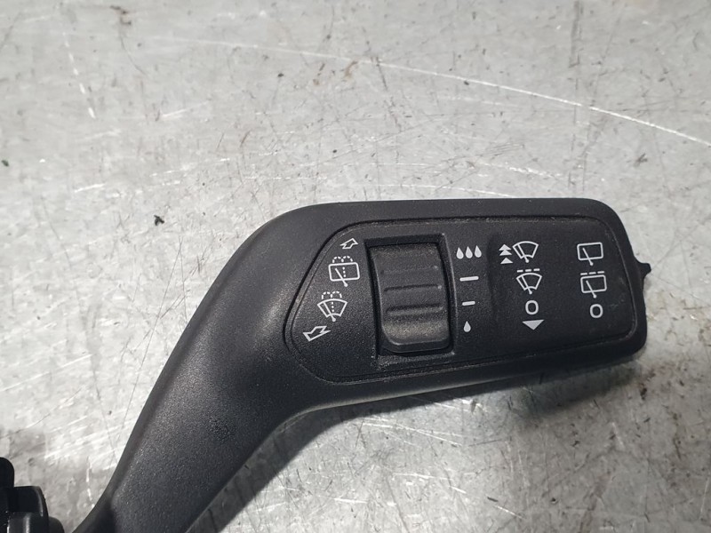 Recambio de mando limpia para ford fiesta (ce1) titanium referencia OEM IAM GN1517A553AB  