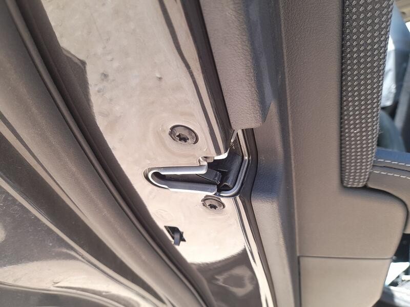 Recambio de cerradura puerta trasera izquierda para bmw x3 (g01, f97, g08) xdrive 20 d referencia OEM IAM 51227473147  