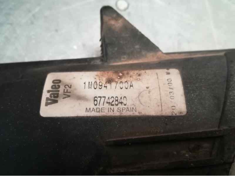 Recambio de faro antiniebla izquierdo para seat toledo (1m2) select referencia OEM IAM 1M0941700A 67742840 VALEO