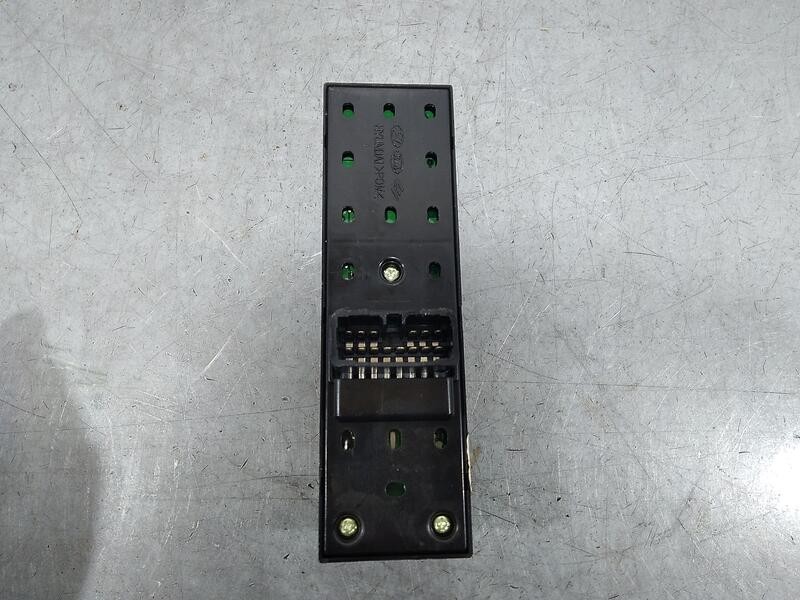 Recambio de mando elevalunas delantero izquierdo para kia sportage cup referencia OEM IAM 935701F370FKZ  