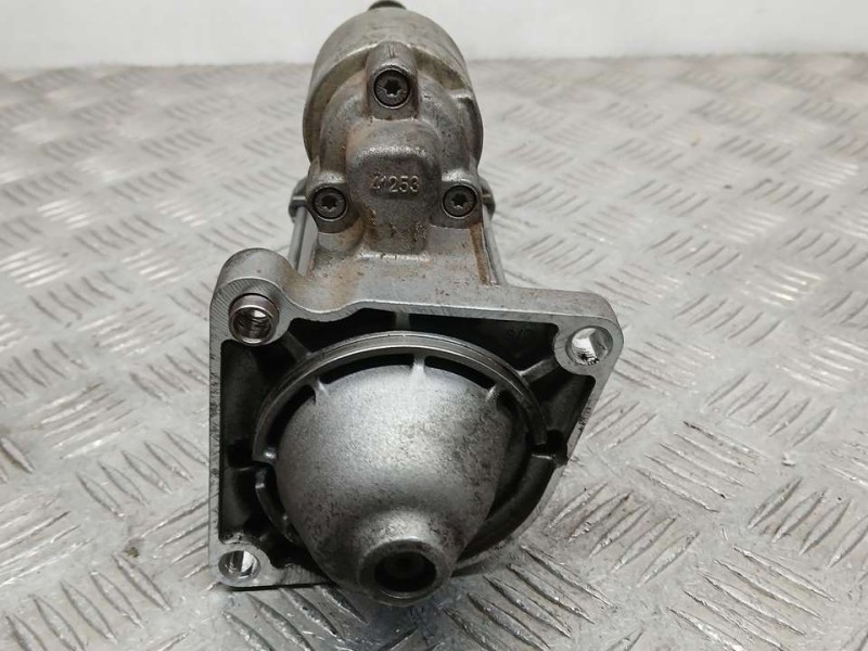 Recambio de motor arranque para jeep compass ii busines 4x2 referencia OEM IAM 0052110467 0001181401 