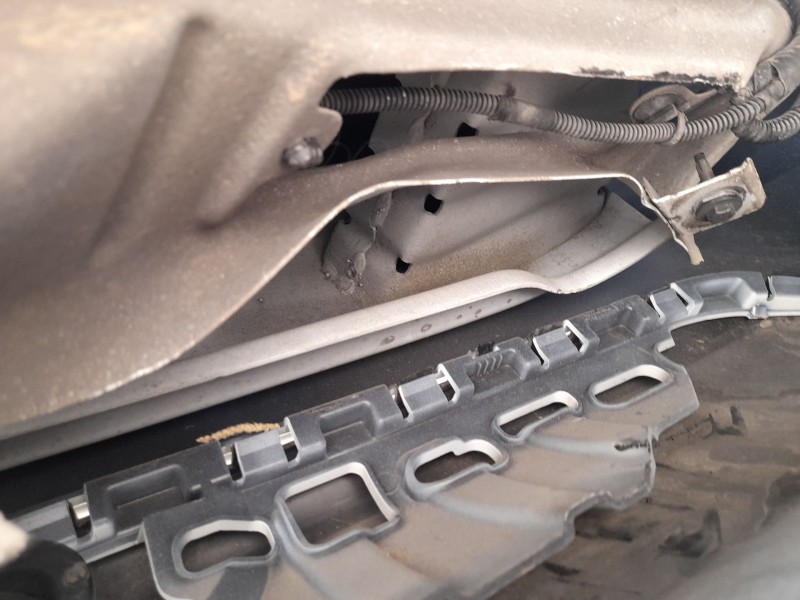 Recambio de refuerzo paragolpes trasero para fiat 500e (332_) elektro 3+1 (fa1) referencia OEM IAM 52139444  