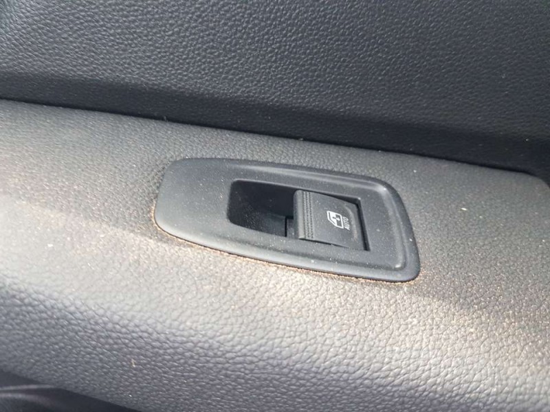 Recambio de mando elevalunas delantero derecho para mitsubishi colt 100t motion referencia OEM IAM MQ000762  