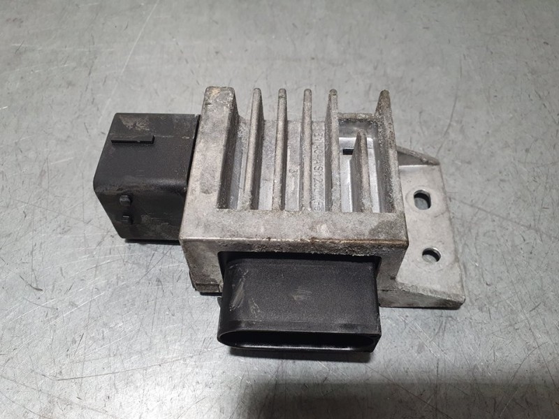 Recambio de rele para nissan qashqai (j11) acenta referencia OEM IAM 271203982R  