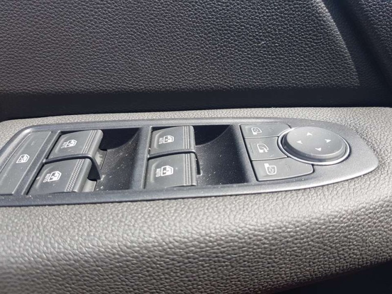 Recambio de mando elevalunas delantero izquierdo para mitsubishi colt 100t motion referencia OEM IAM MQ000767  C/ MANDO RETROVIS