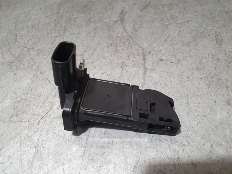 Recambio de caudalimetro para toyota auris active referencia OEM IAM 2220426010 AFH70M77 