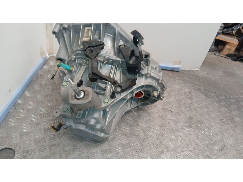 Recambio de caja cambios para nissan qashqai ii (j11, j11_) 1.2 dig-t referencia OEM IAM TL4137 6VELOCIDADES B056468