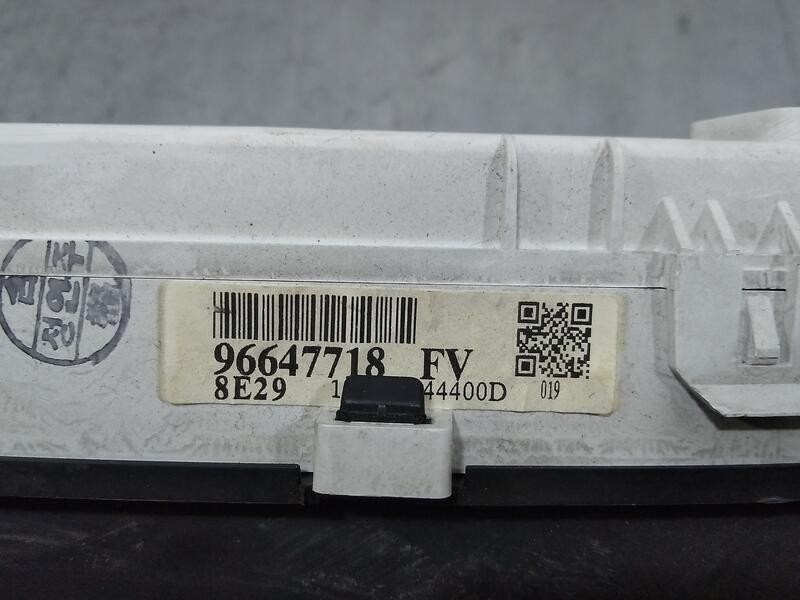 Recambio de cuadro instrumentos para chevrolet epica lt referencia OEM IAM 96647718  