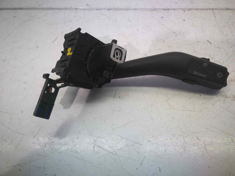 Recambio de mando limpia para skoda octavia berlina (1z3) 1.9 tdi referencia OEM IAM 1K0953519C  1K0953519C