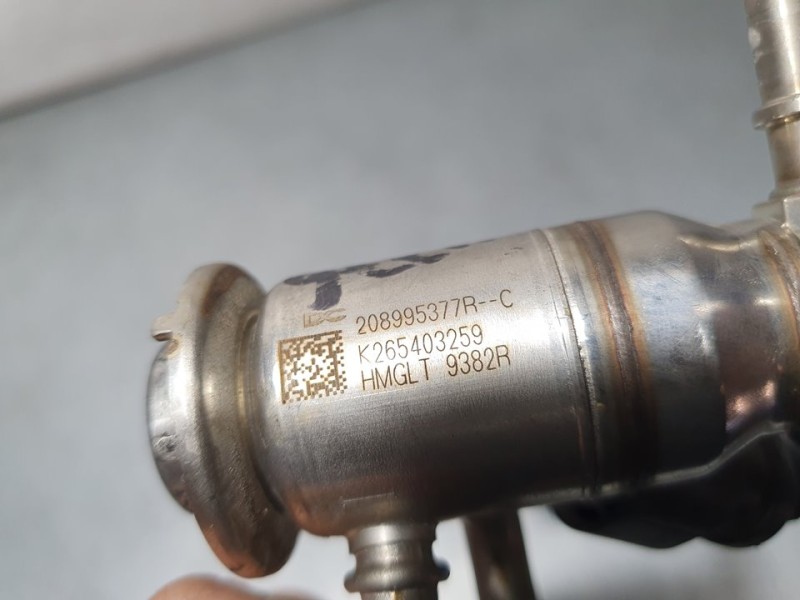 Recambio de inyector adblue para nissan qashqai (j11) acenta referencia OEM IAM 208995377R K265403259 