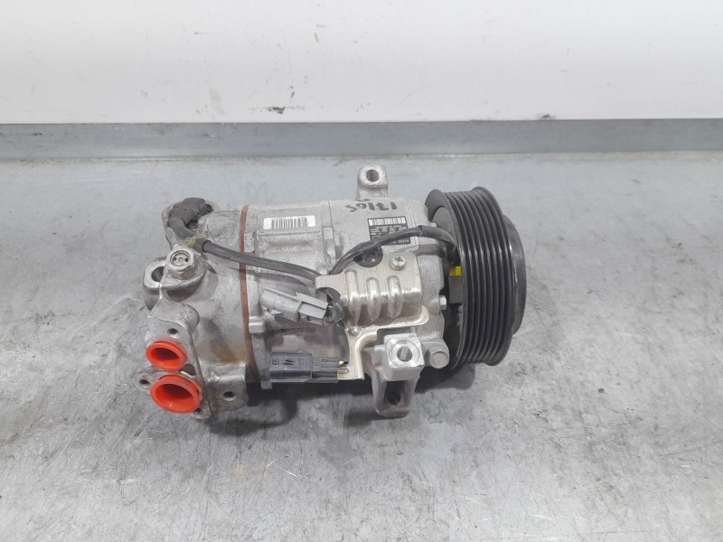 Recambio de compresor aire acondicionado para nissan qashqai ii (j11, j11_) 1.2 dig-t referencia OEM IAM 926004EB0A  
