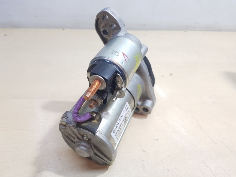 Recambio de motor arranque para mitsubishi colt 100t motion referencia OEM IAM 233008820R  