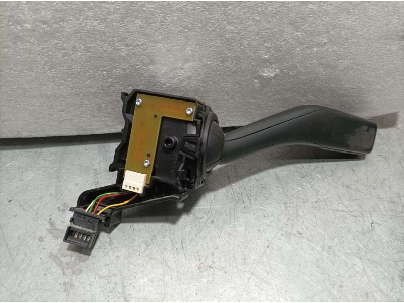 Recambio de mando intermitentes para volkswagen caddy ka/kb (2k) kombi referencia OEM IAM 1K0953513E  