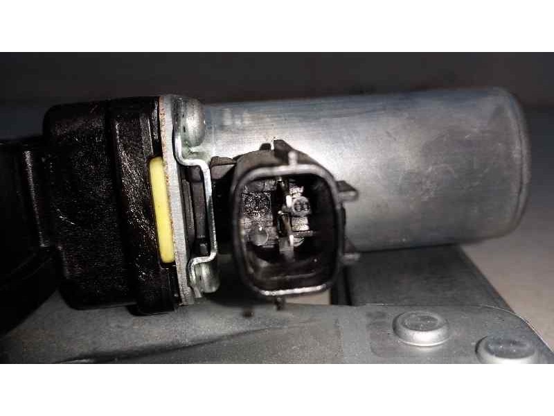 Recambio de elevalunas delantero derecho para dacia sandero ambiance referencia OEM IAM  2 PINS ELECTRICO