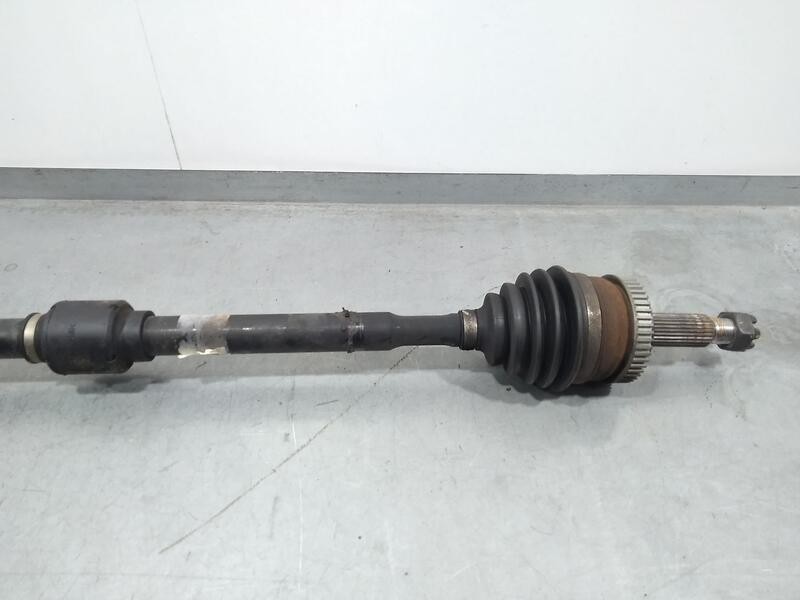 Recambio de transmision delantera derecha para kia sportage cup referencia OEM IAM 495001F200  