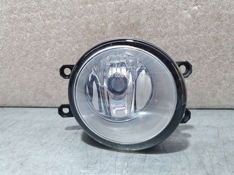 Recambio de faro antiniebla derecho para toyota auris active referencia OEM IAM 812100D041 89206401 VALEO
