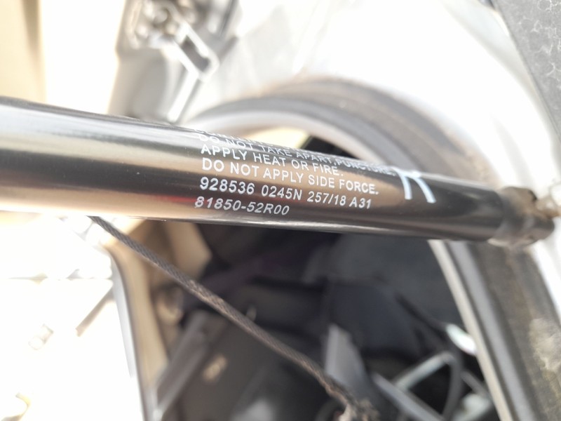 Recambio de amortiguadores maletero / porton para suzuki swift v (az) 1.0 shvs (a2l310) referencia OEM IAM 8185052R00  