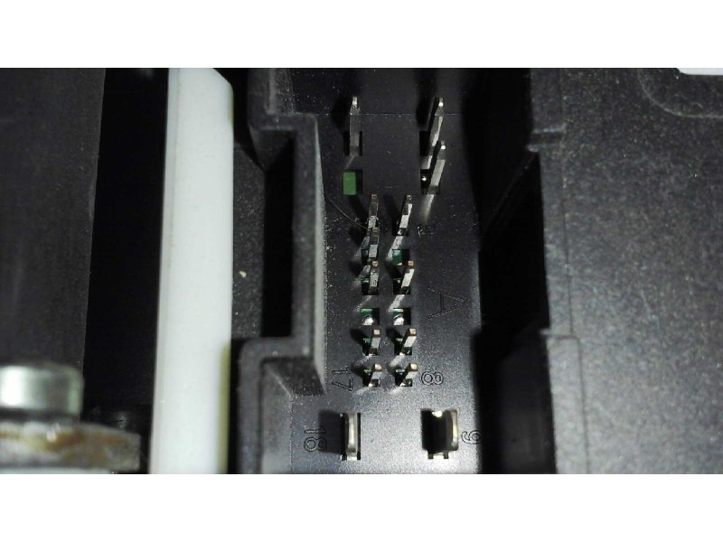 Recambio de elevalunas delantero derecho para ford focus berlina (cap) ambiente (d) referencia OEM IAM 984767106 7 Y 14 PINS ELE