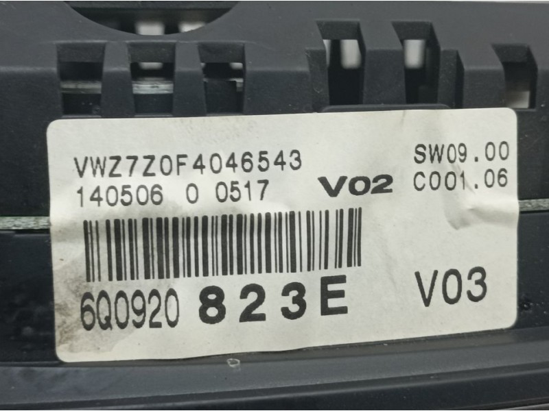Recambio de cuadro instrumentos para volkswagen polo (9n3) advance referencia OEM IAM 6Q0920823E 110080321009A VDO