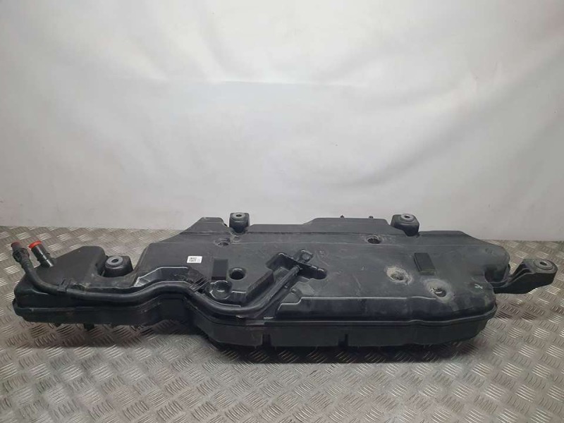 Recambio de deposito adblue para mercedes-benz clase cla (c118) coupe cla 200 d referencia OEM IAM A2474709002  