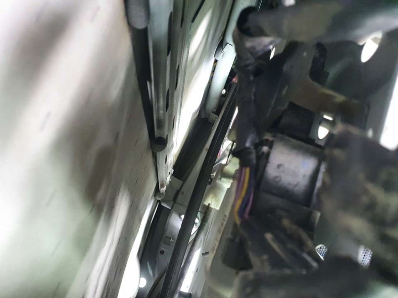 Recambio de elevalunas delantero izquierdo para nissan pathfinder (r51) 2.5 dci xe referencia OEM IAM   ELECTRICO