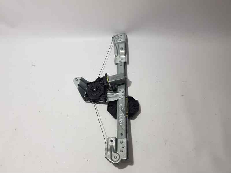 Recambio de elevalunas delantero derecho para dacia sandero sl trotamundos referencia OEM IAM D371001M13616C00  ELECTRICO 2 PINS