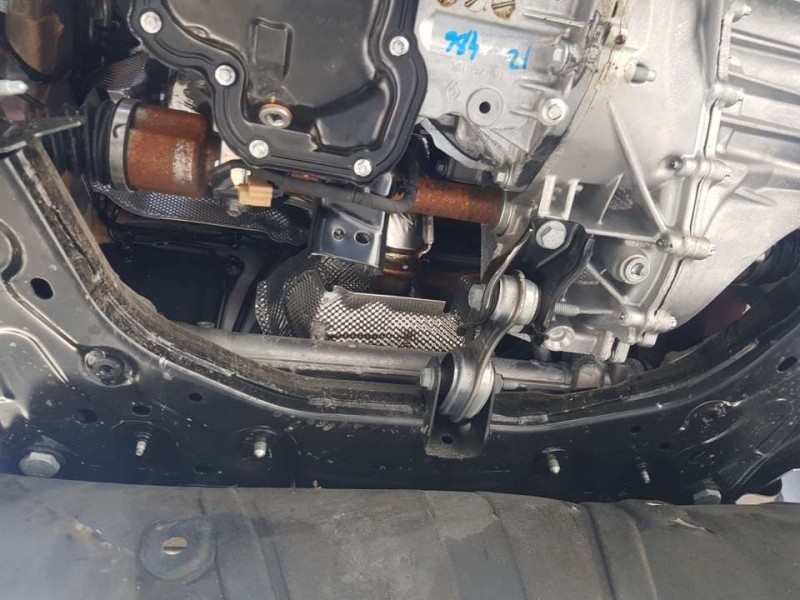 Recambio de puente delantero para mitsubishi colt 100t motion referencia OEM IAM MQ006785  