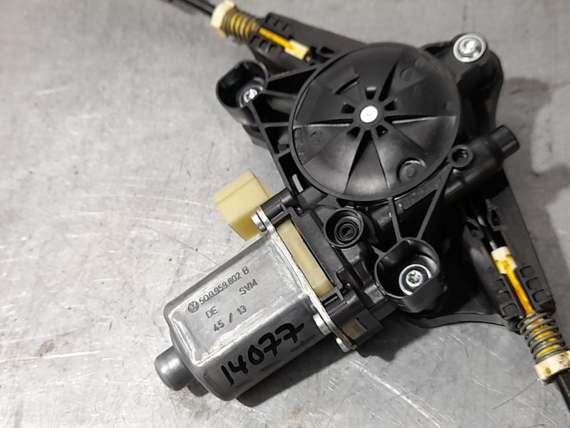 Recambio de elevalunas delantero derecho para volkswagen golf vii lim. advance bluemotion referencia OEM IAM 5G4837462G C0353310